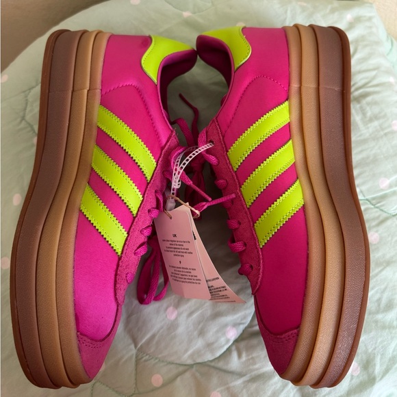 NWT Addias Gazelle Bold Pink and Lime Green Accents Women’s size 8 - Picture 6 of 16